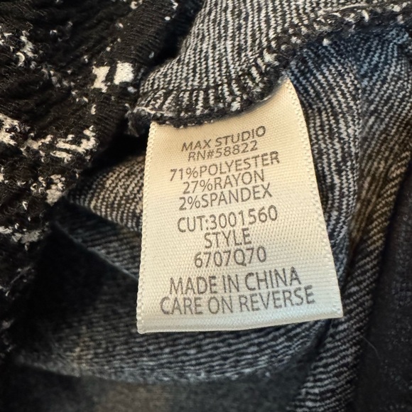 Max Studio Black & White Sweater sz XL - Picture 7 of 7